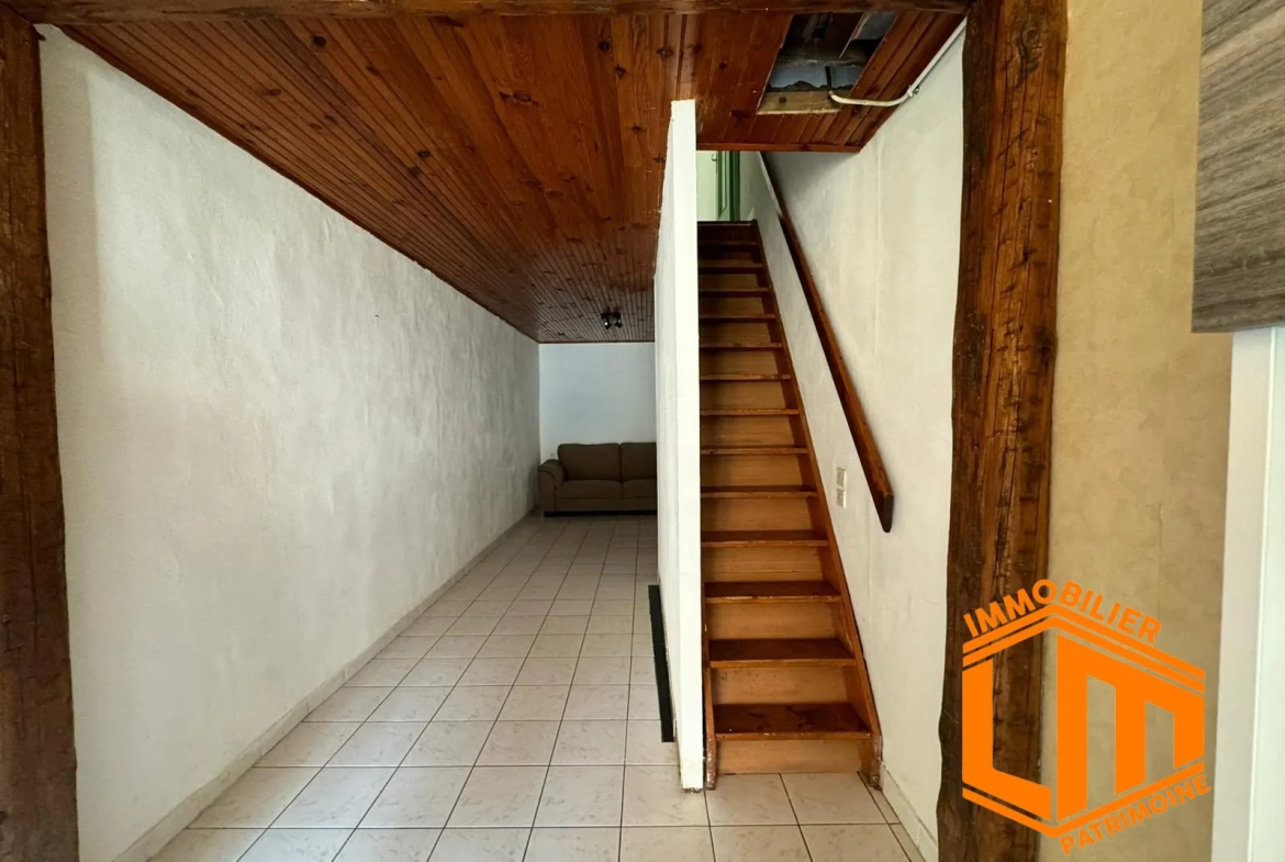 Maison de village à vendre à Bessan - 66 m² avec terrasse et garage 