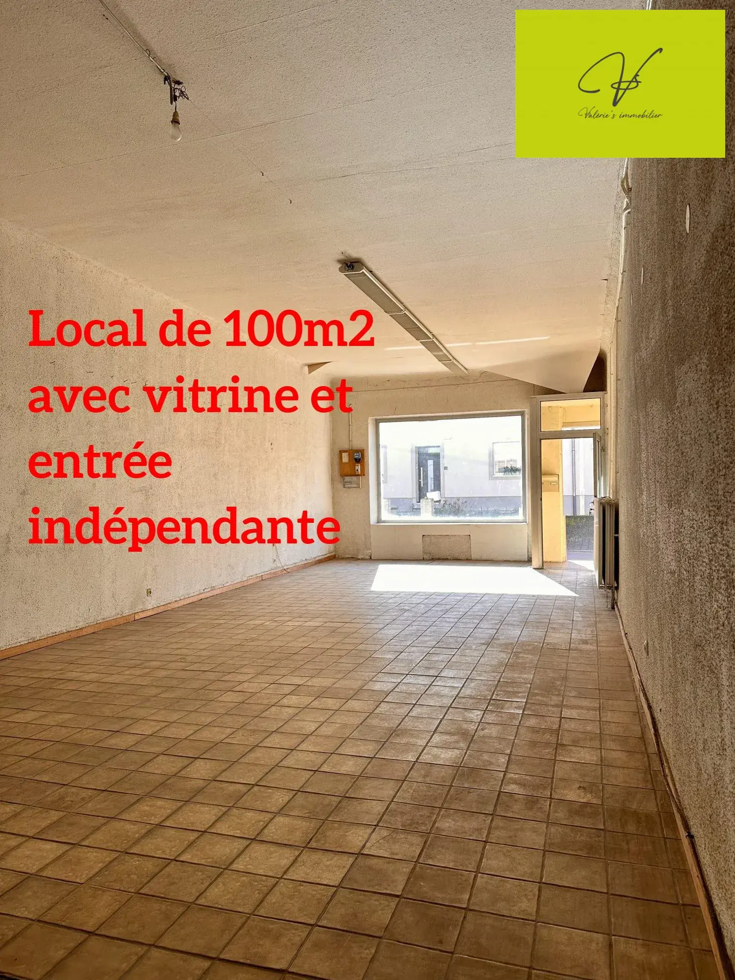 Maison à Bousbach avec terrasse, cave et local professionnel indépendant 