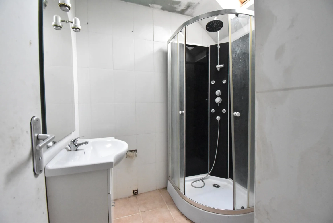 Maison de village à Luigny de 77 m² avec jardin et potentiel de rénovation 