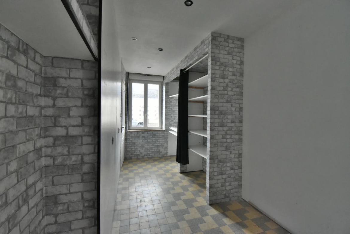Maison de village à Luigny de 77 m² avec jardin et potentiel de rénovation 