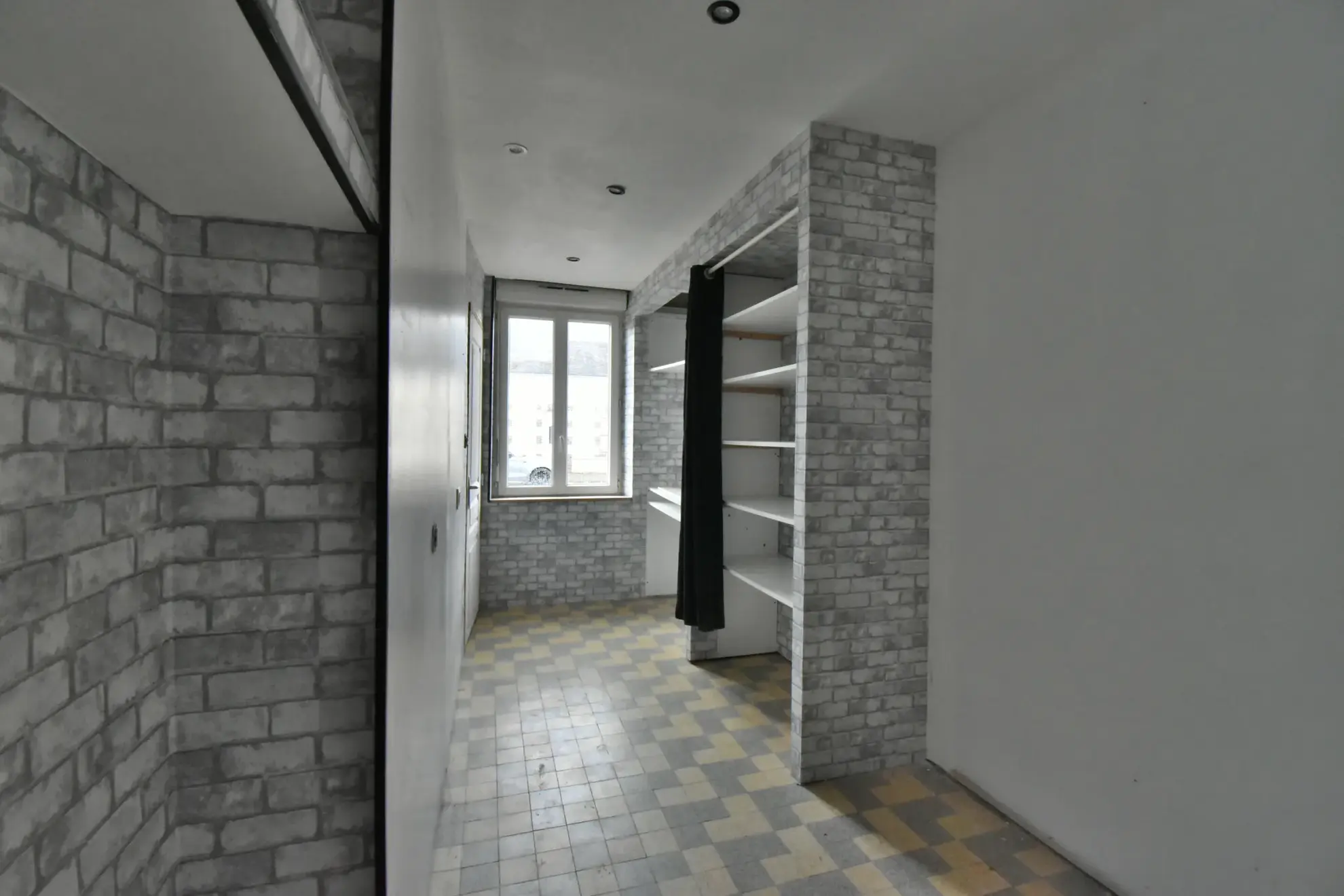 Maison de village à Luigny de 77 m² avec jardin et potentiel de rénovation 