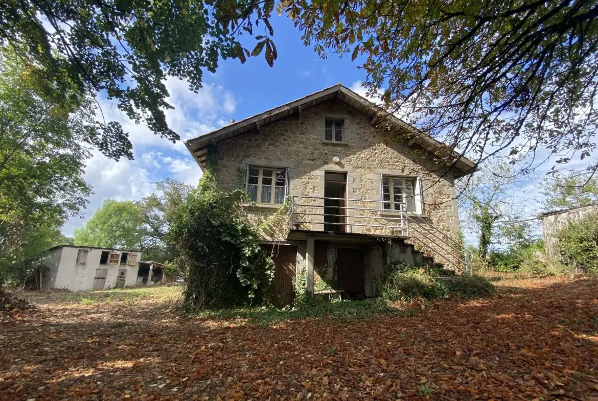 Maison de campagne à vendre à Galgan, 76 m² avec dépendances 