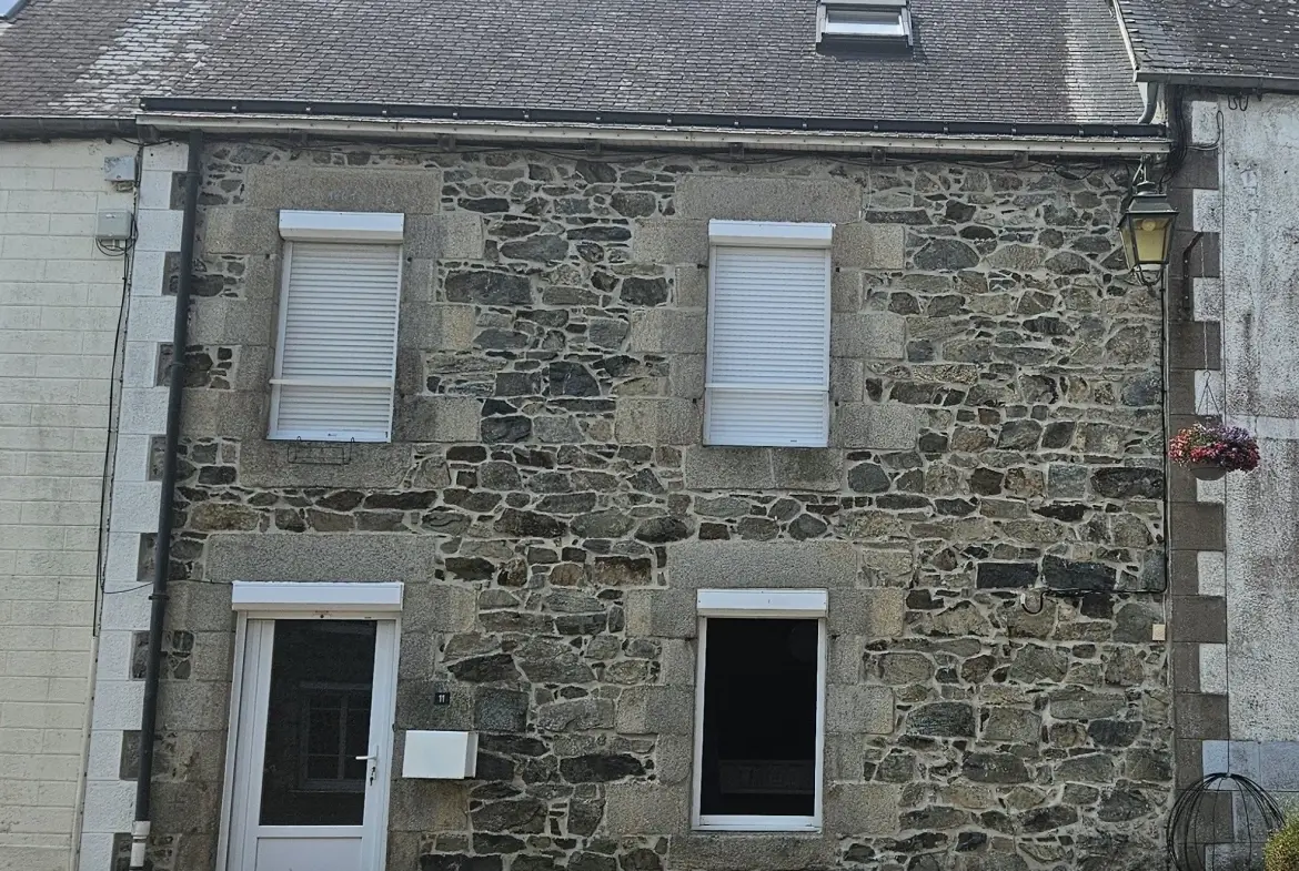 Maison de village en pierres à La Chapelle Neuve – 95 m², 3 chambres 