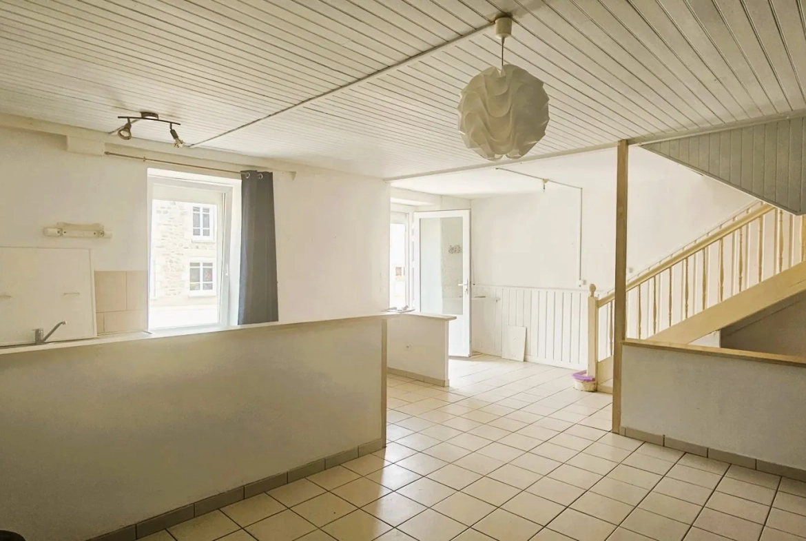 Maison de village en pierres à La Chapelle Neuve – 95 m², 3 chambres 