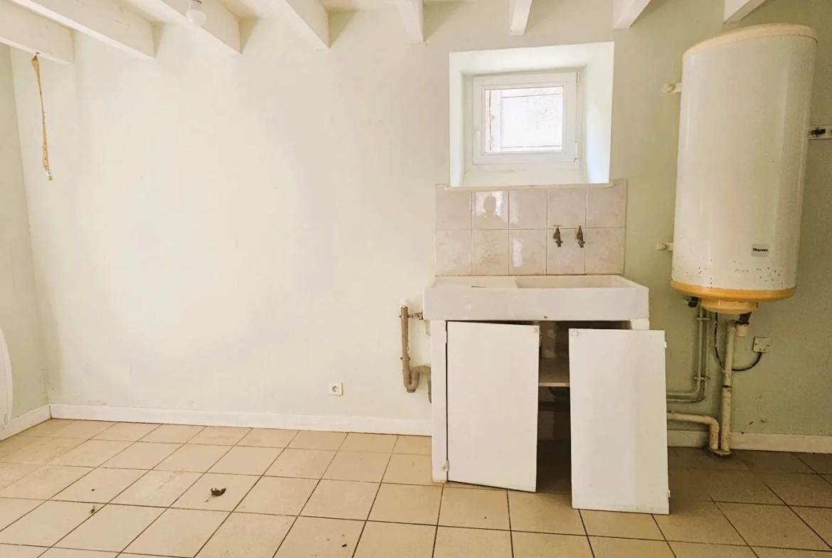 Maison de village en pierres à La Chapelle Neuve – 95 m², 3 chambres 