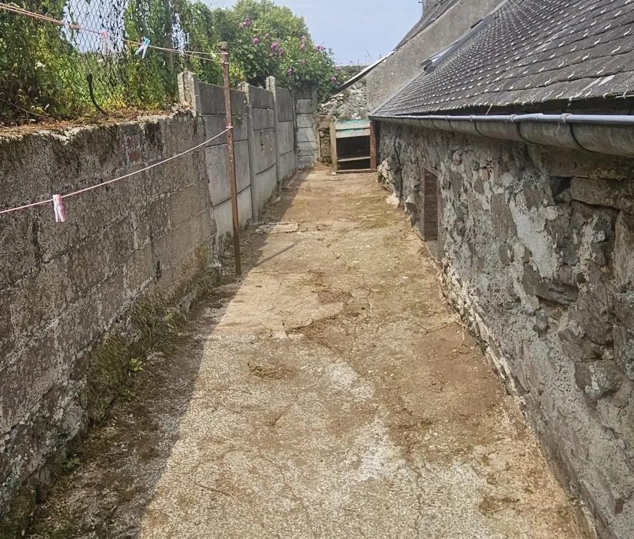 Maison de village en pierres à La Chapelle Neuve – 95 m², 3 chambres 