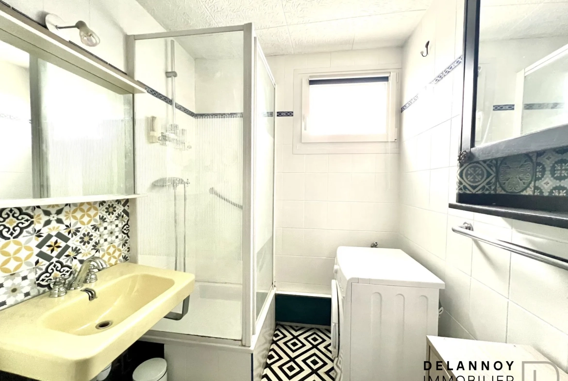 Appartement à vendre à Lille Saint Maurice Pellevoisin, 3 pièces, 53 m², balcon et cave 