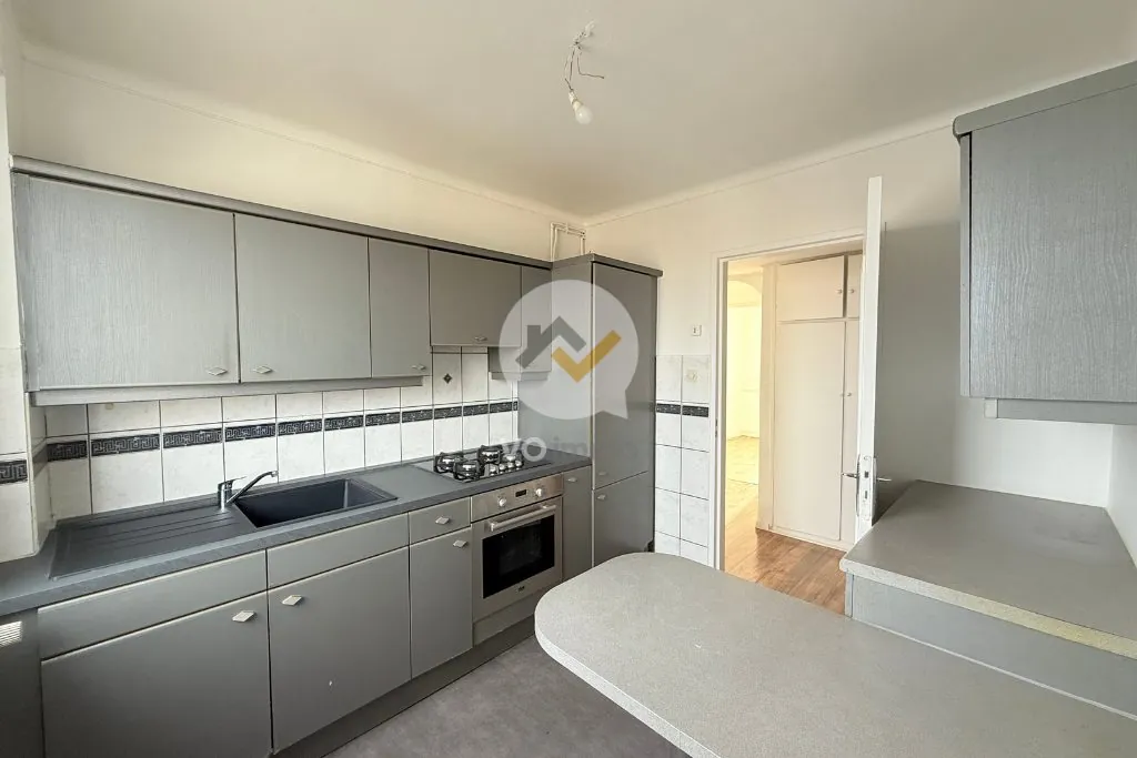 Appartement lumineux de 3 pièces avec vue dégagée à Strasbourg Koenigshoffen 