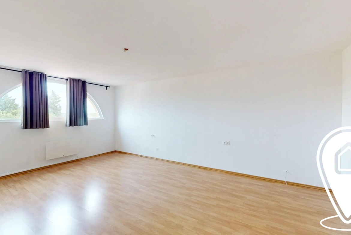 Appartement T5 spacieux avec garage et balcon à Macheren 
