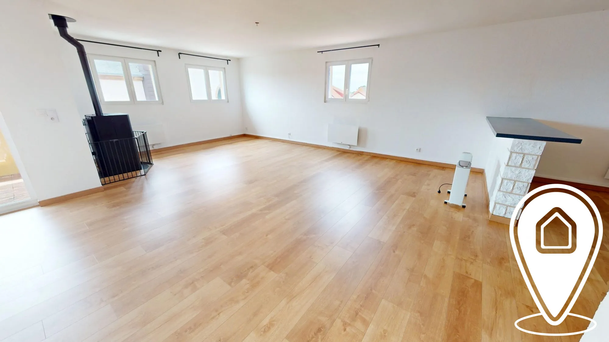 Appartement T5 spacieux avec garage et balcon à Macheren 