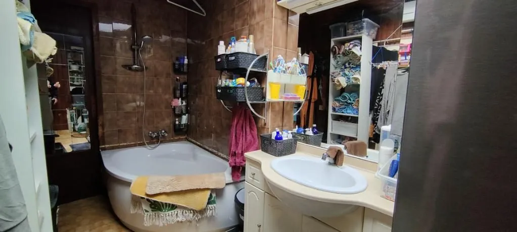 Maison à Roubaix centre avec potentiel d'investissement et travaux à prévoir 