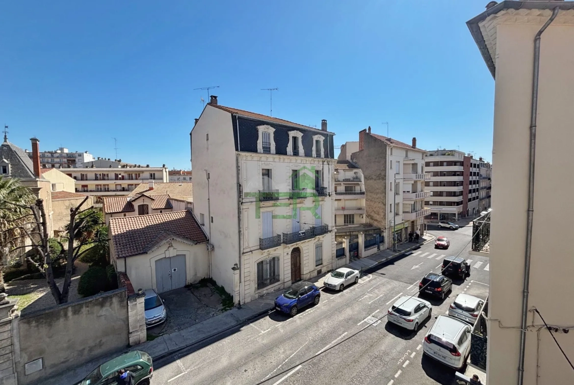 Appartement T3 à Béziers de 60m² avec Balcons et Cave - Idéal Premier Achat 