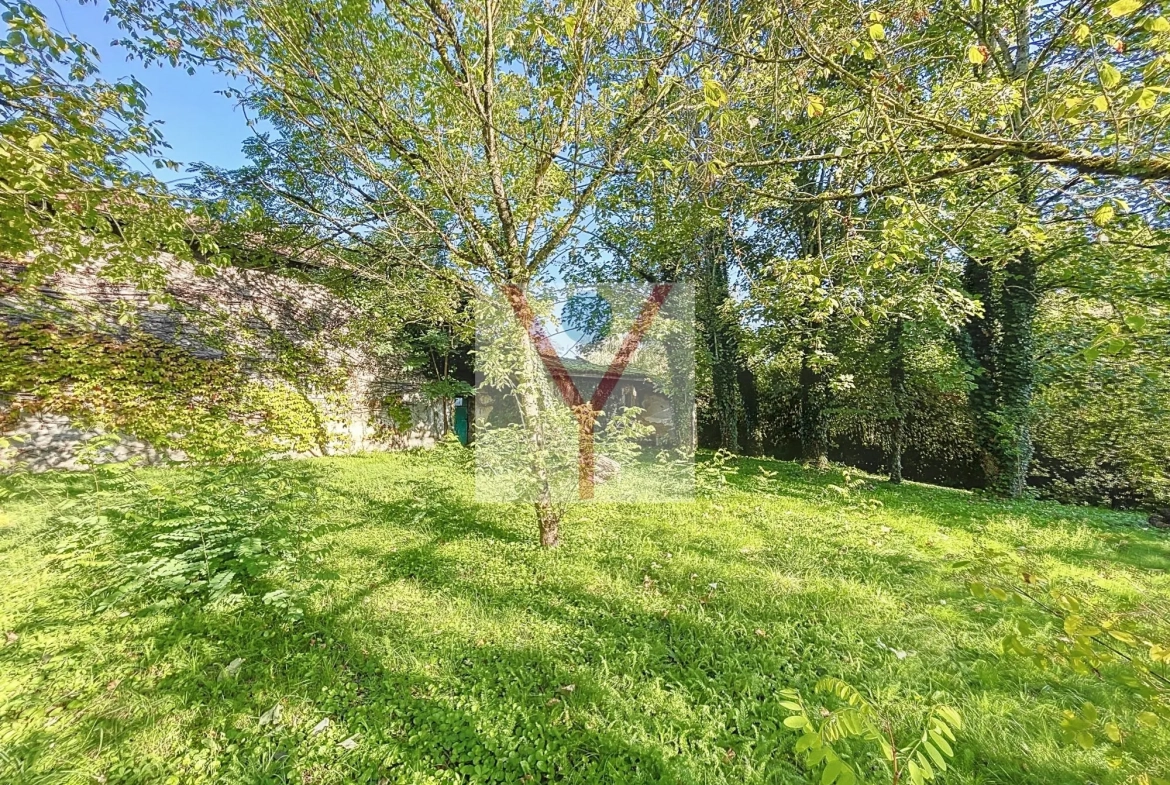 Maison de village à Villars-les-Dombes avec terrain piscinable de 541 m² 
