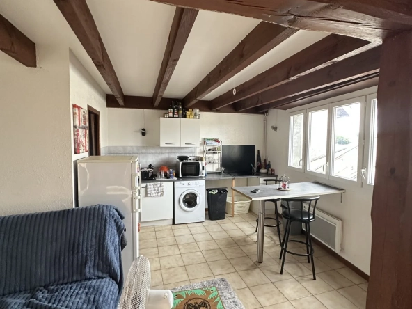Studio à vendre à La Teste-de-Buch de 30 m² à rénover dans résidence dynamique