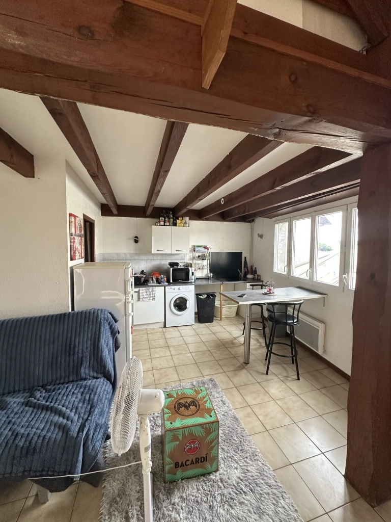 Studio à vendre à La Teste-de-Buch de 30 m² à rénover dans résidence dynamique