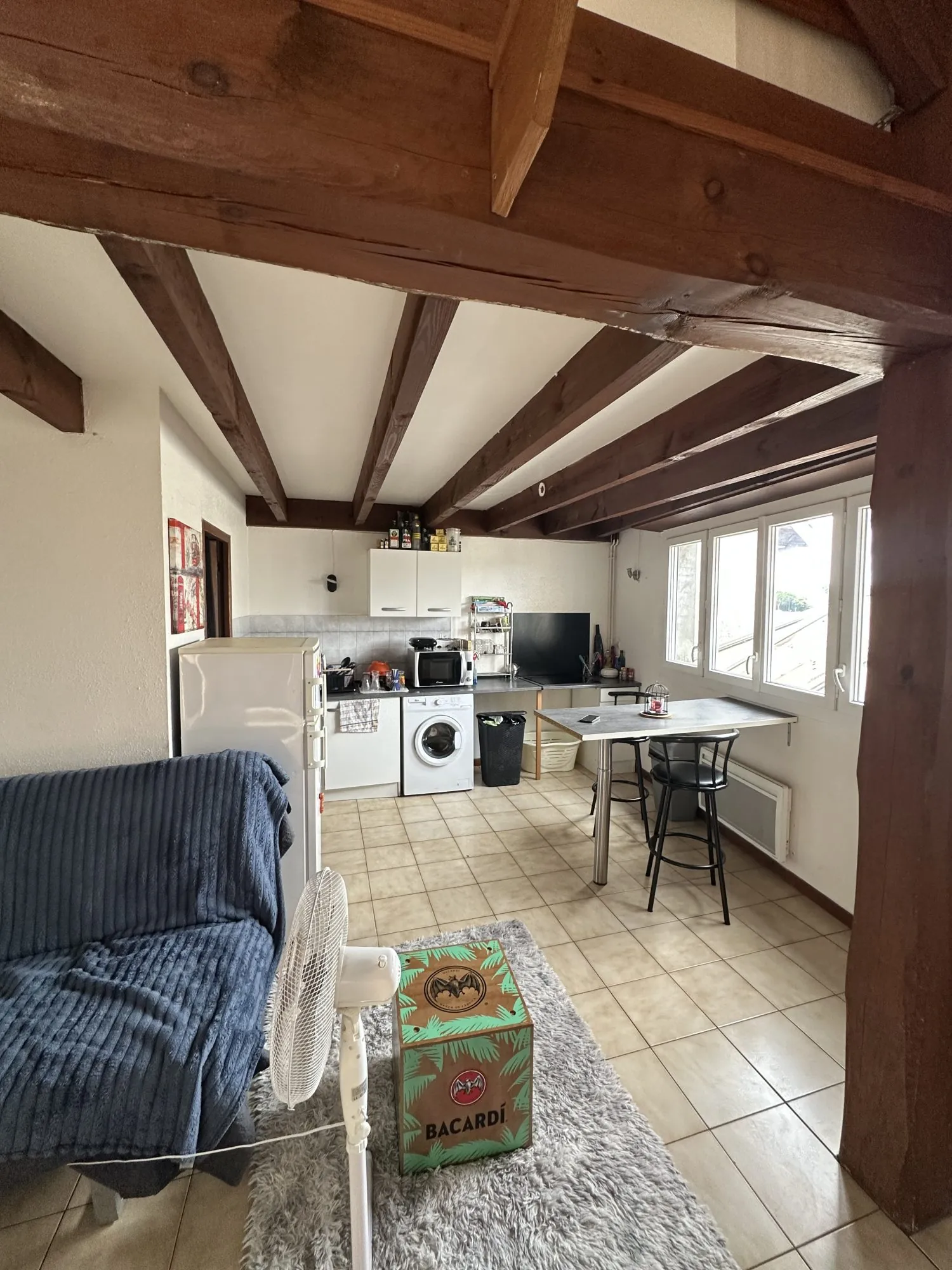Studio à vendre à La Teste-de-Buch de 30 m² à rénover dans résidence dynamique 
