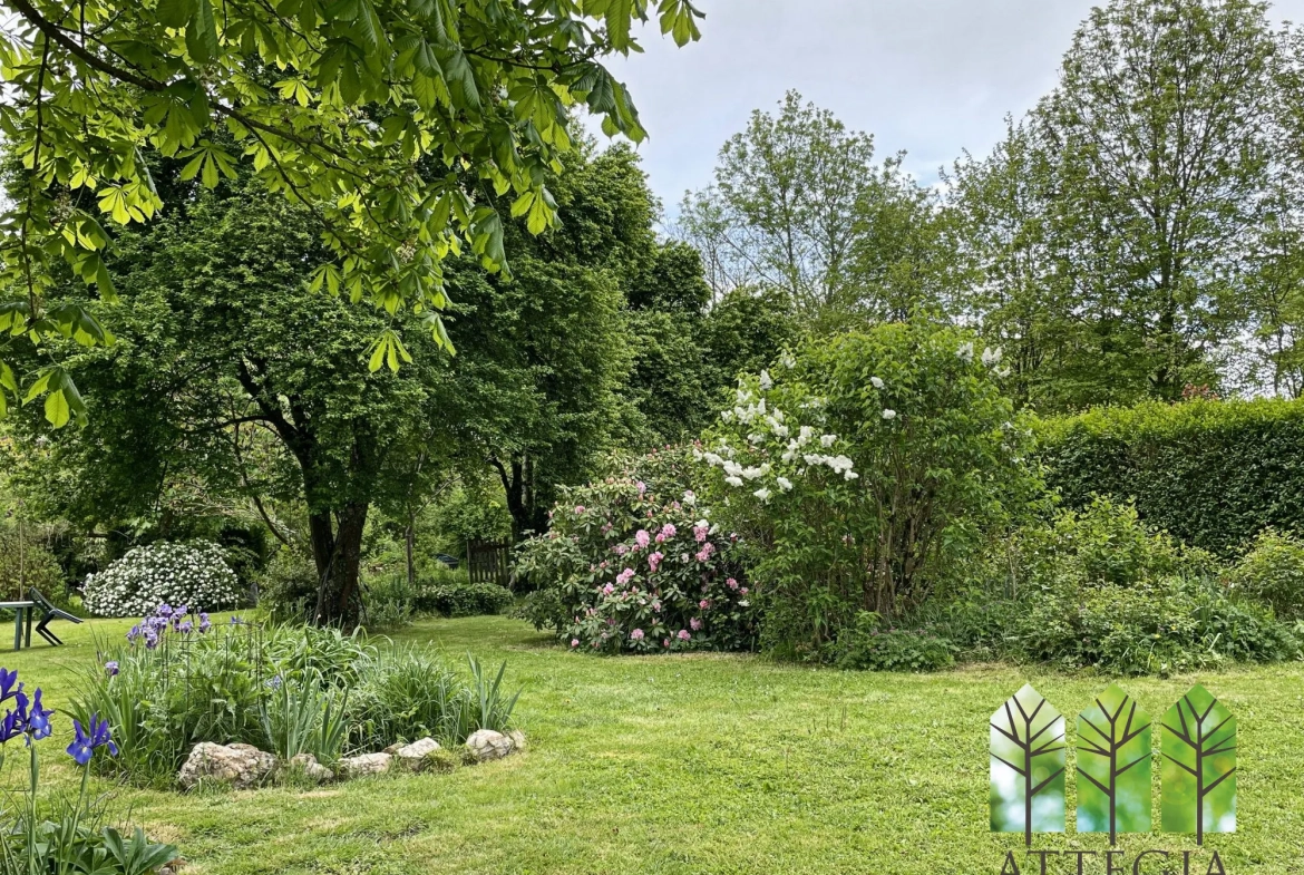 À vendre maison de 130 m² avec terrain, proche de Bonnat, environnement paisible 