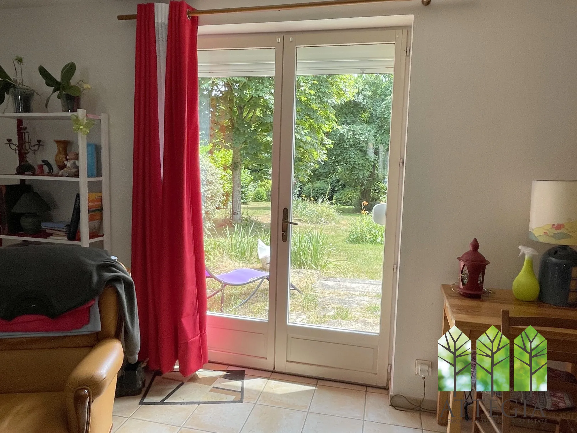 À vendre maison de 130 m² avec terrain, proche de Bonnat, environnement paisible 
