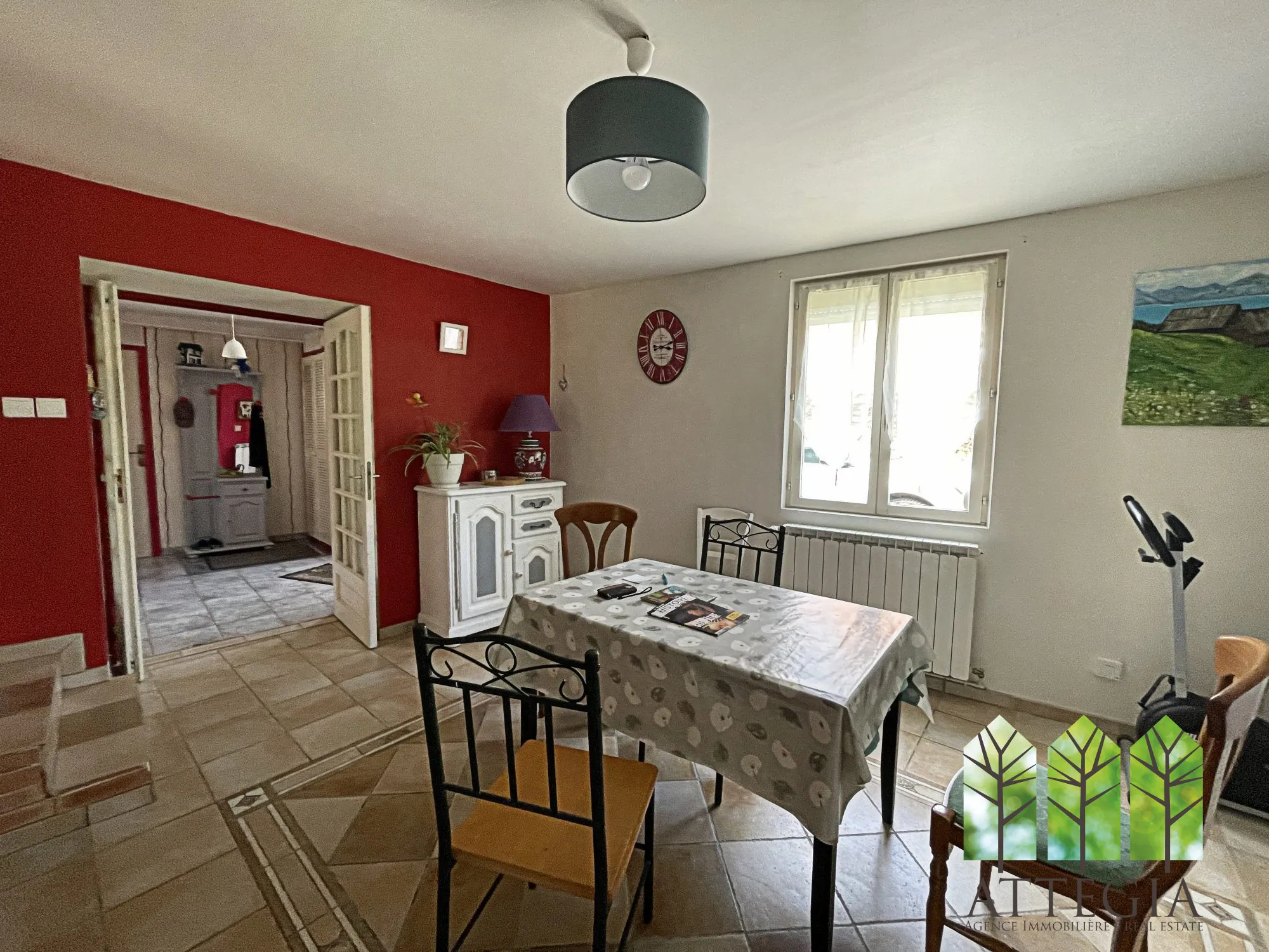 À vendre maison de 130 m² avec terrain, proche de Bonnat, environnement paisible 