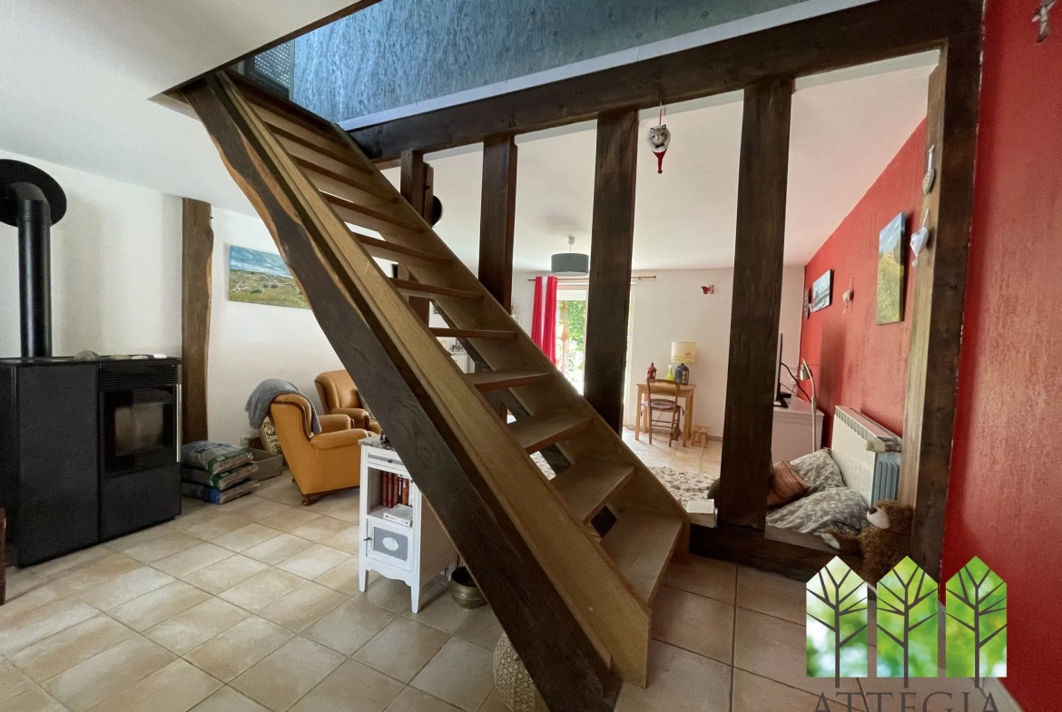 À vendre maison de 130 m² avec terrain, proche de Bonnat, environnement paisible 