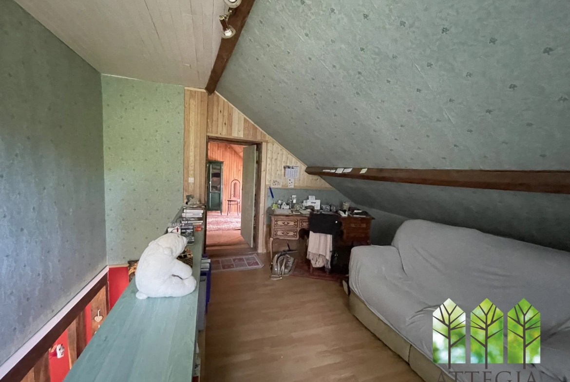 À vendre maison de 130 m² avec terrain, proche de Bonnat, environnement paisible 