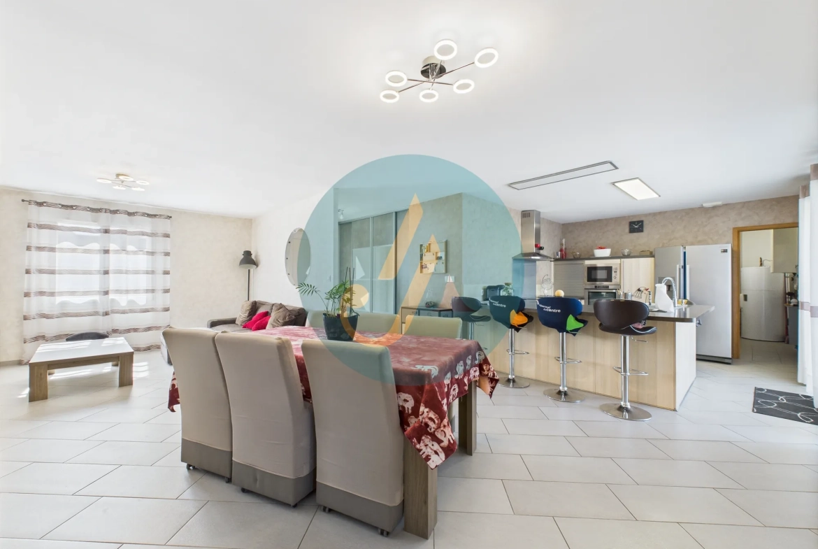 Magnifique maison moderne de 137 m² avec piscine à Marzy 