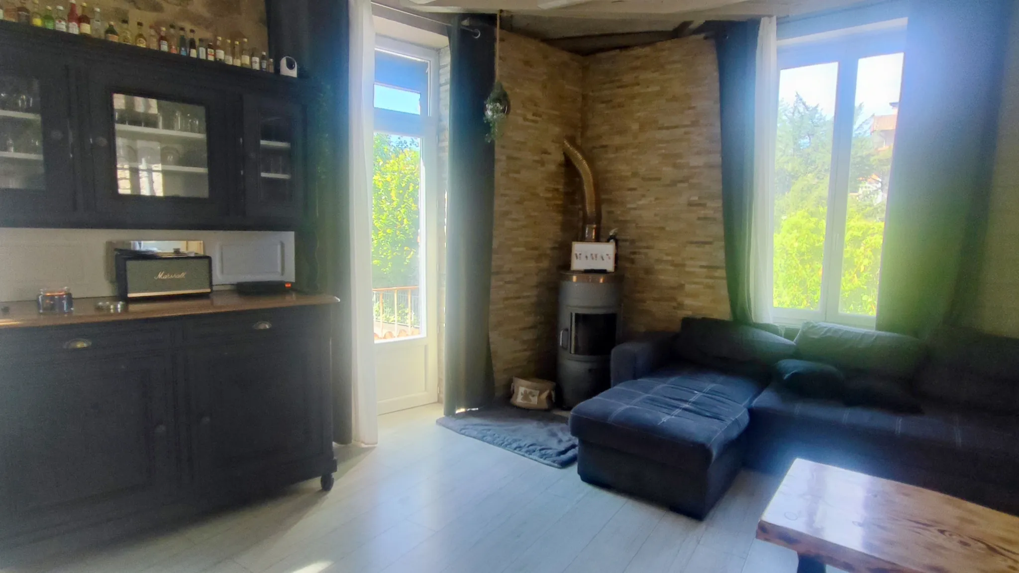 Maison en pierres avec grand terrain à Lamastre - 89 m² 