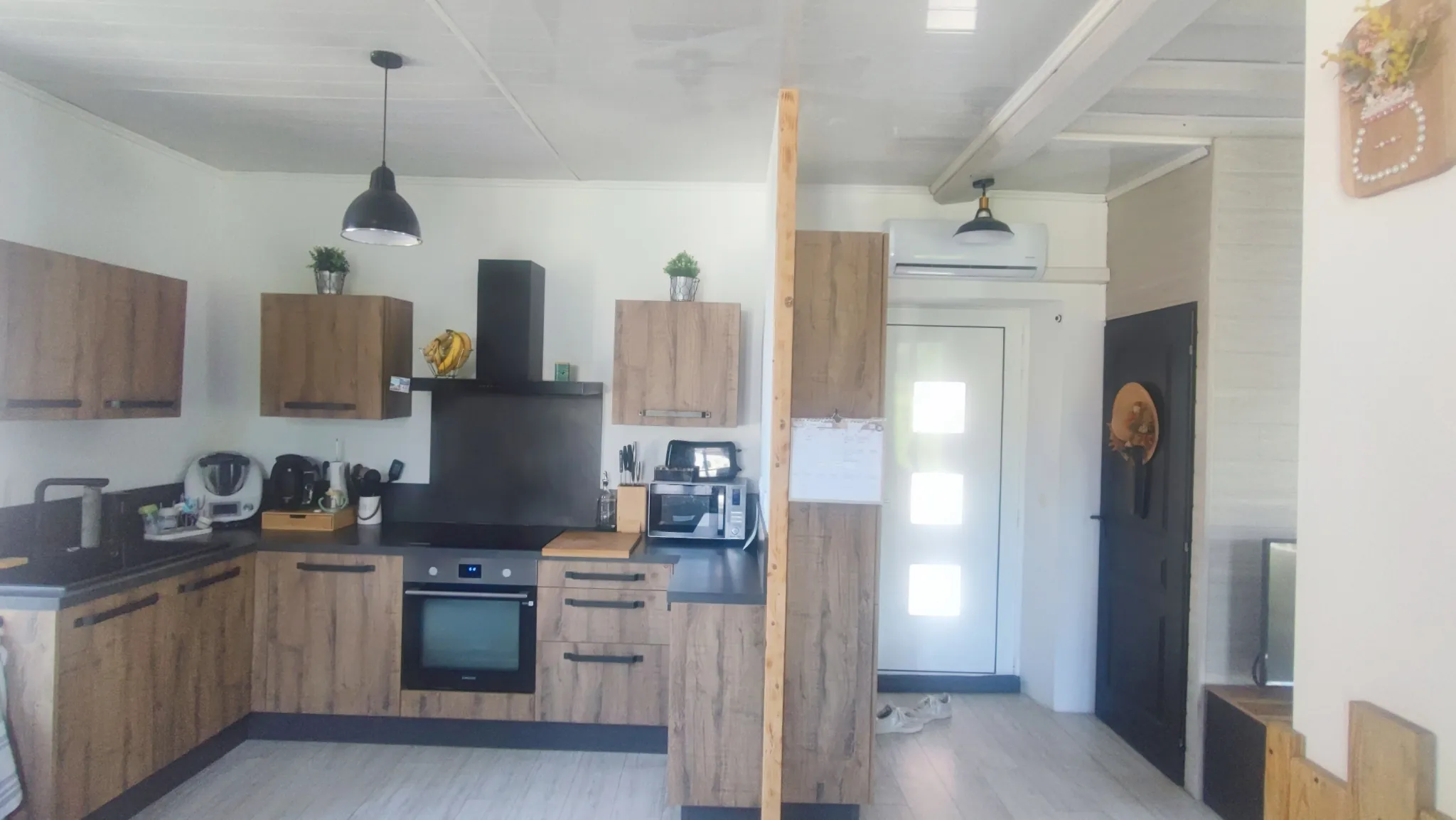 Maison en pierres avec grand terrain à Lamastre - 89 m² 