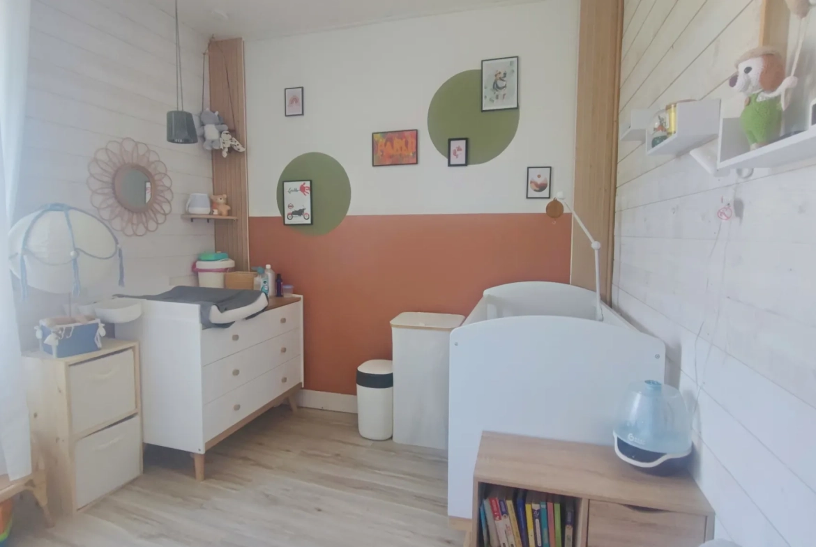 Maison en pierres avec grand terrain à Lamastre - 89 m² 