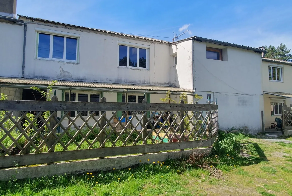 Maison de village de 130 m² avec jardin clos à Les Martys, idéal investissement ou résidence secondaire 