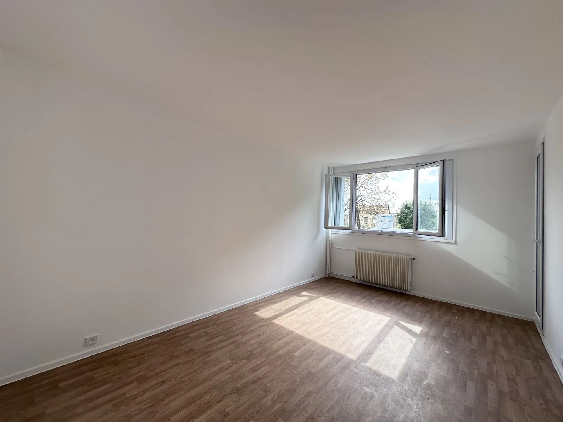 Appartement F3 lumineux de 56,63 m² à Joinville-le-Pont 