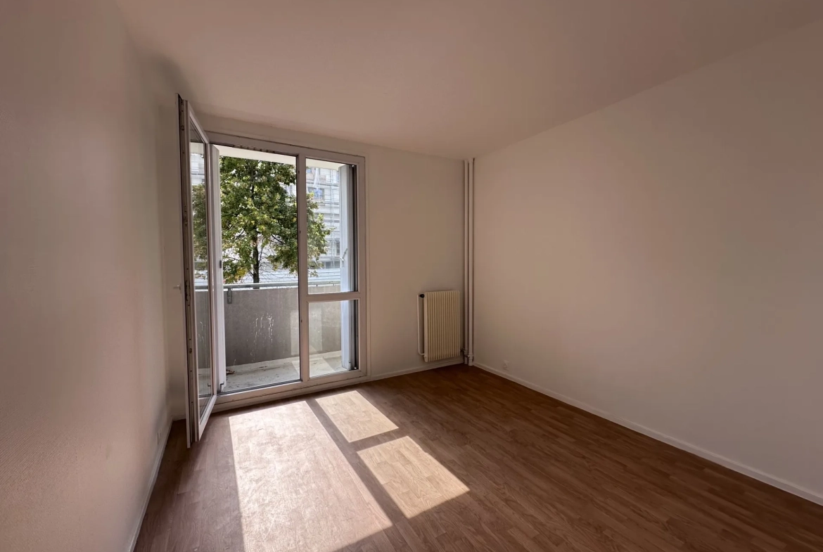 Appartement F3 lumineux de 56,63 m² à Joinville-le-Pont 