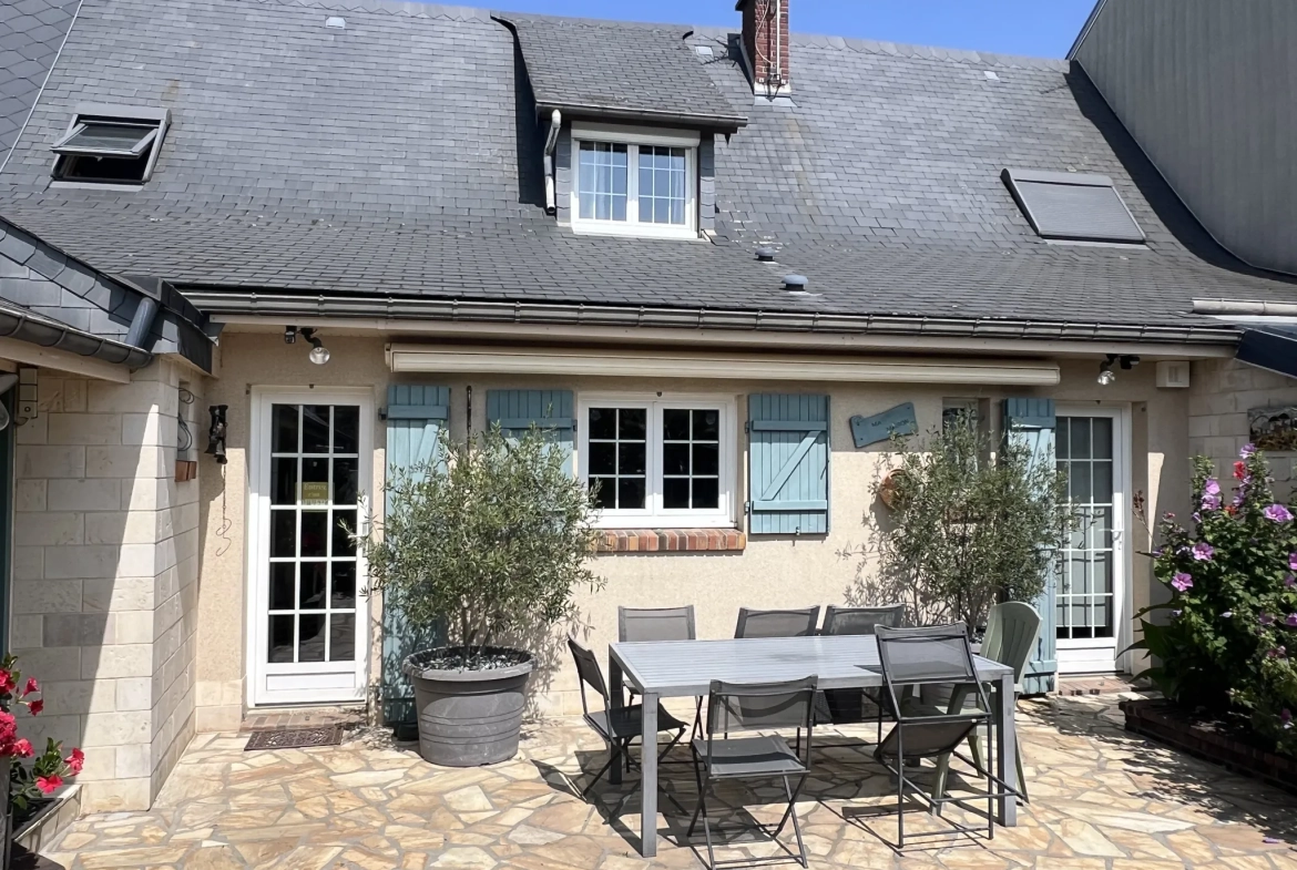 Maison de village à La Cérlangue avec garage et terrain de 1100 m² 