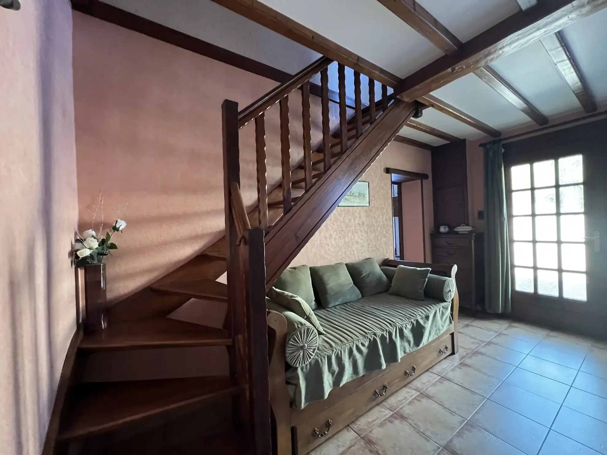 Maison de village à La Cérlangue avec garage et terrain de 1100 m² 