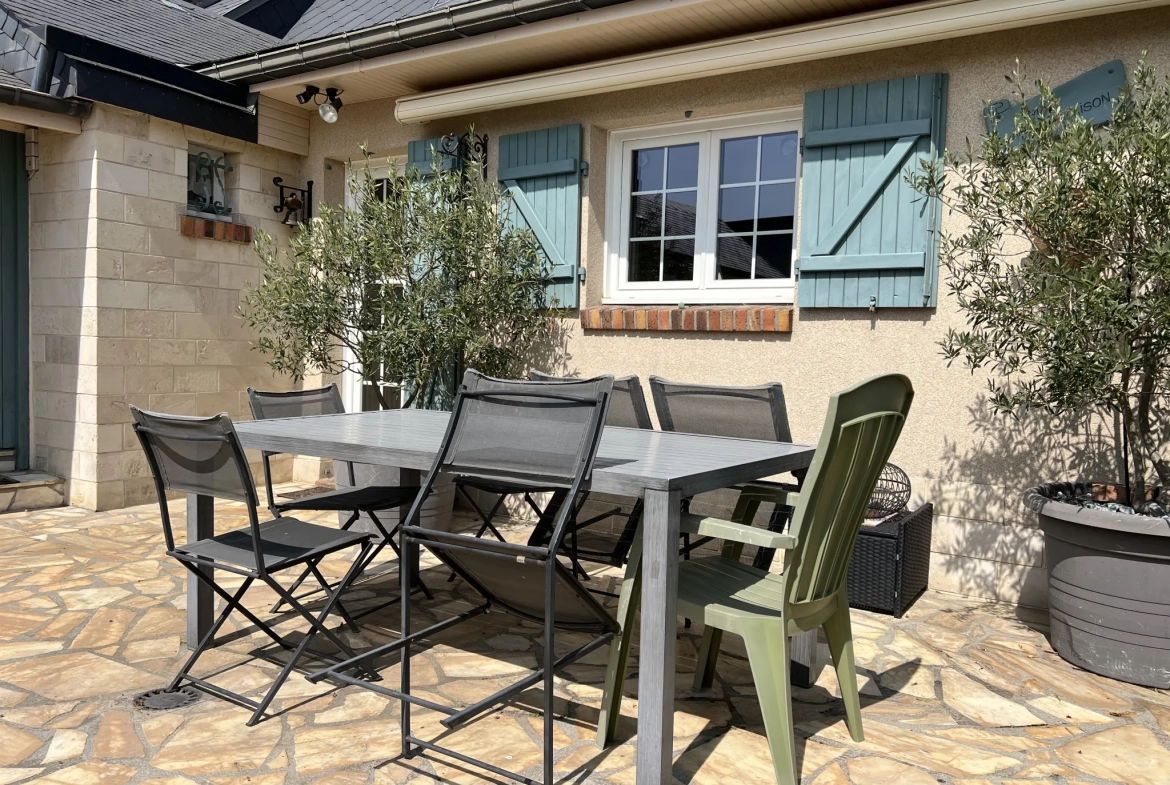 Maison de village à La Cérlangue avec garage et terrain de 1100 m² 