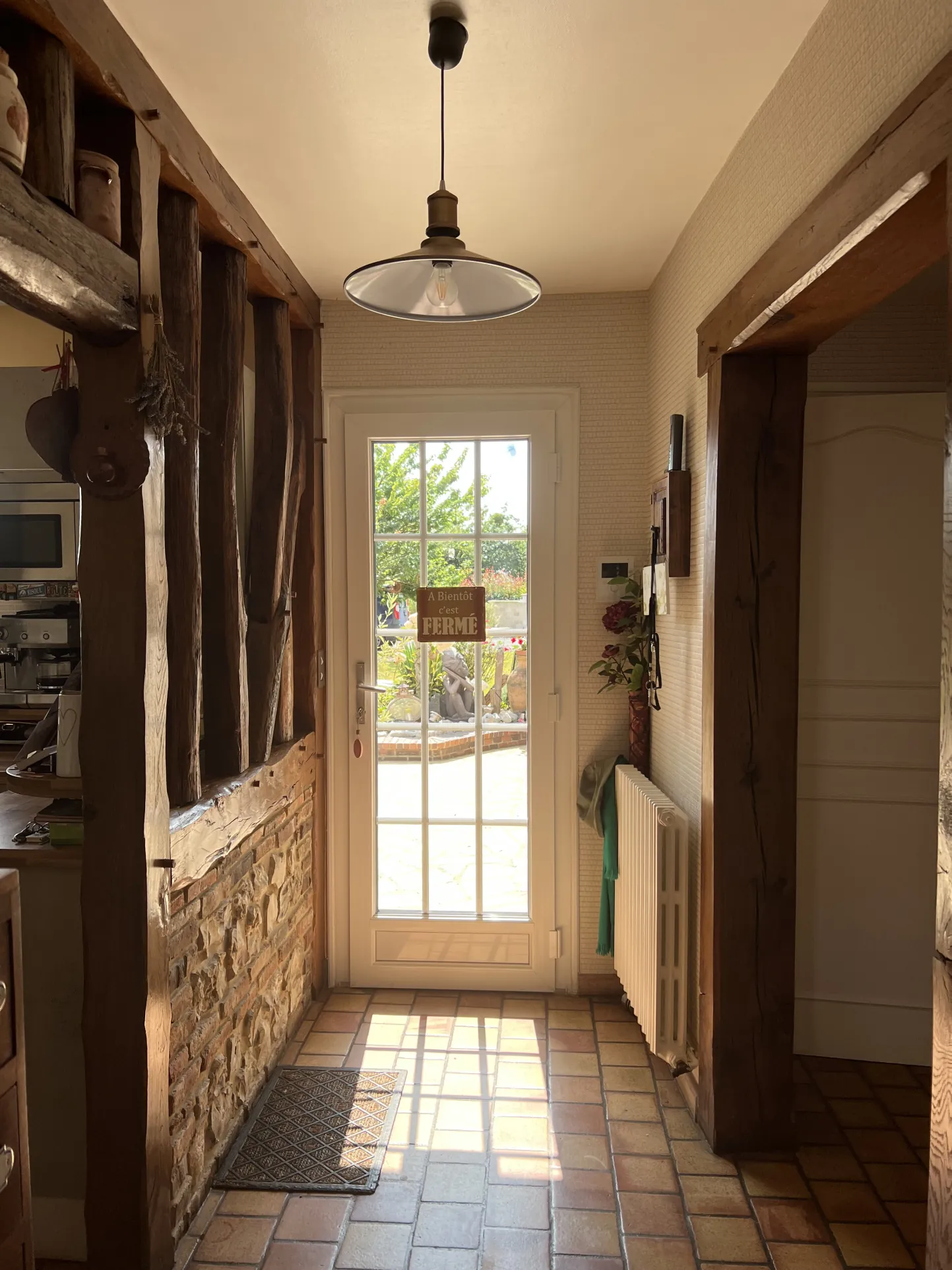 Maison de village à La Cérlangue avec garage et terrain de 1100 m² 