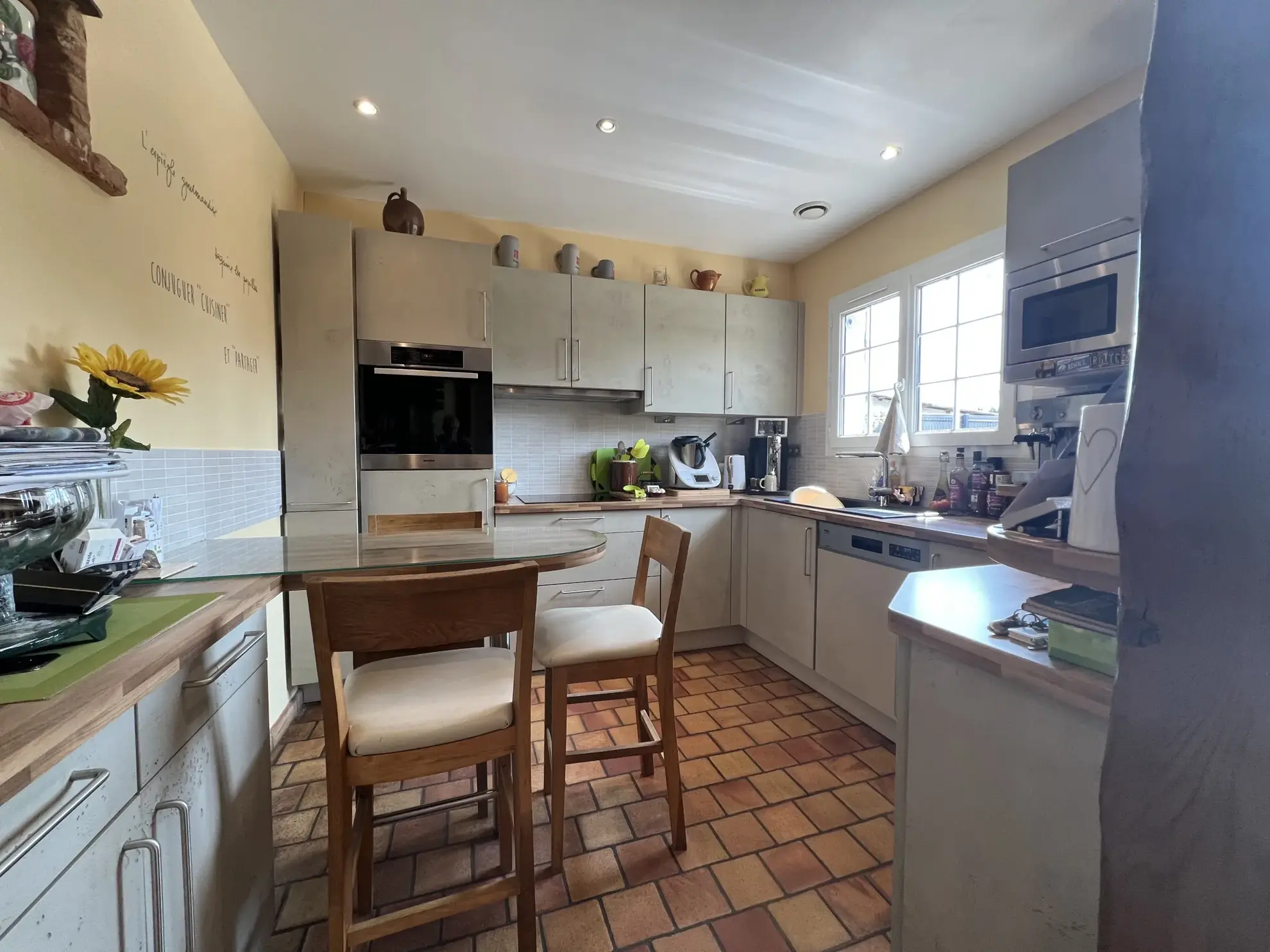 Maison de village à La Cérlangue avec garage et terrain de 1100 m² 