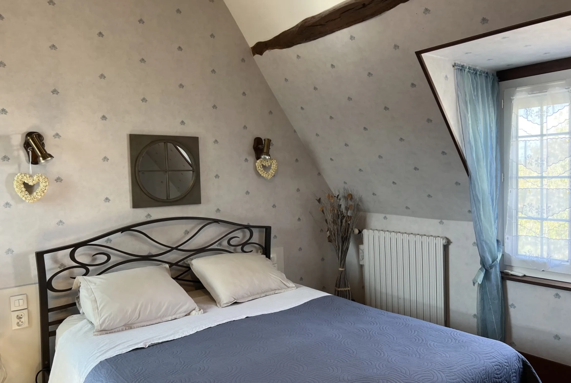 Maison de village à La Cérlangue avec garage et terrain de 1100 m² 
