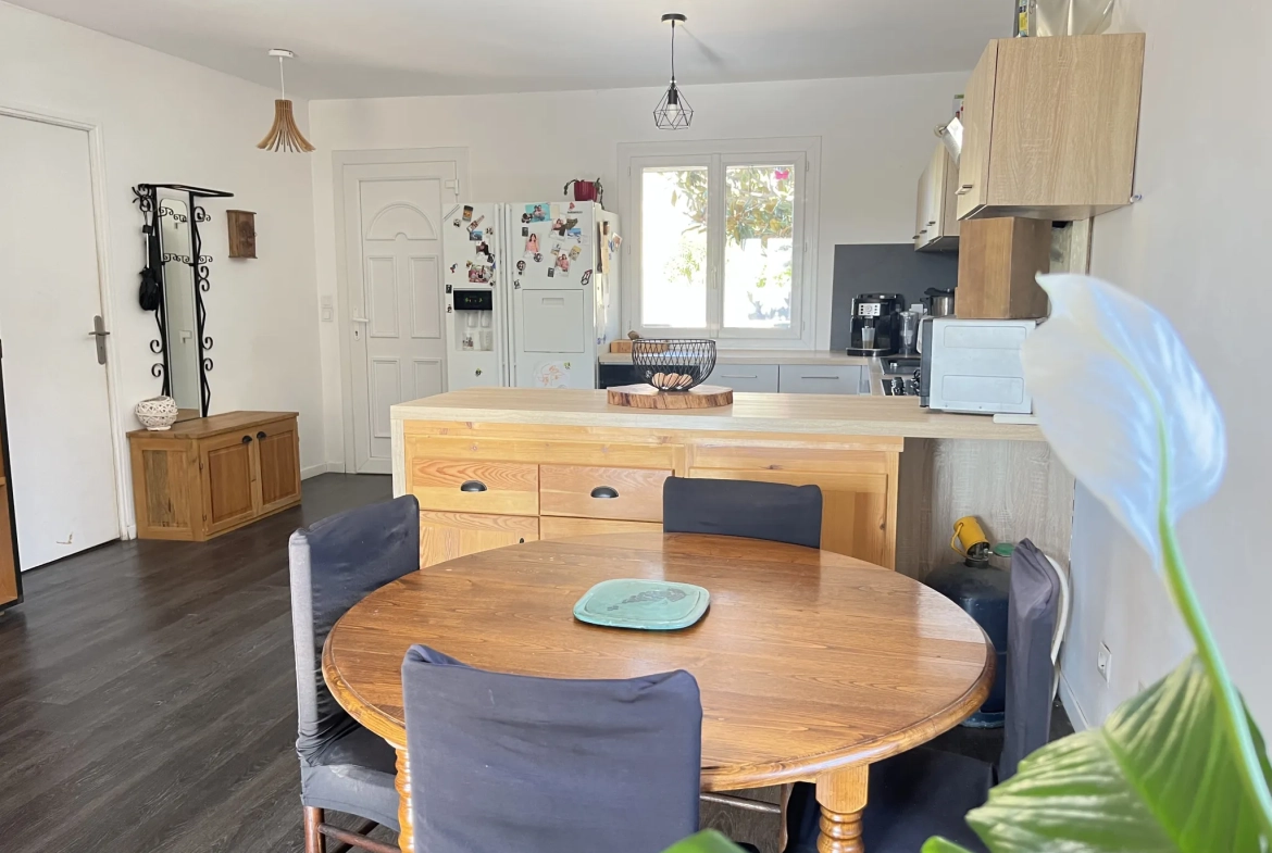 Villa de plain-pied avec jardin et garage à Saint-André-de-Sangonis 