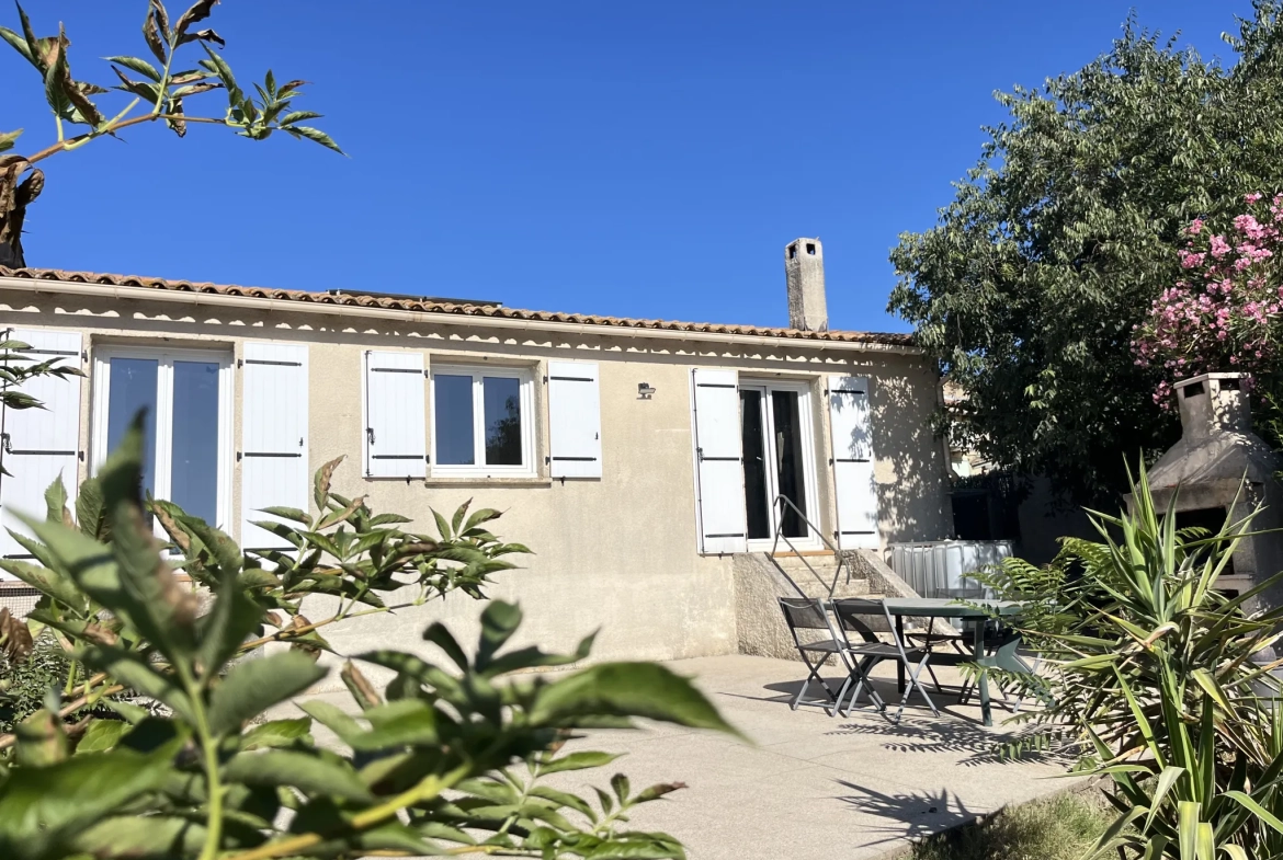 Villa de plain-pied avec jardin et garage à Saint-André-de-Sangonis 