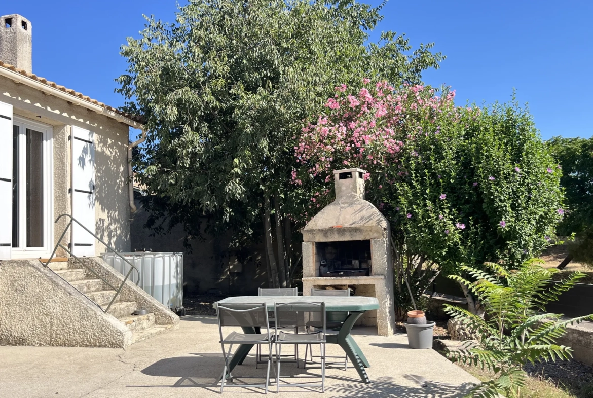 Villa de plain-pied avec jardin et garage à Saint-André-de-Sangonis 