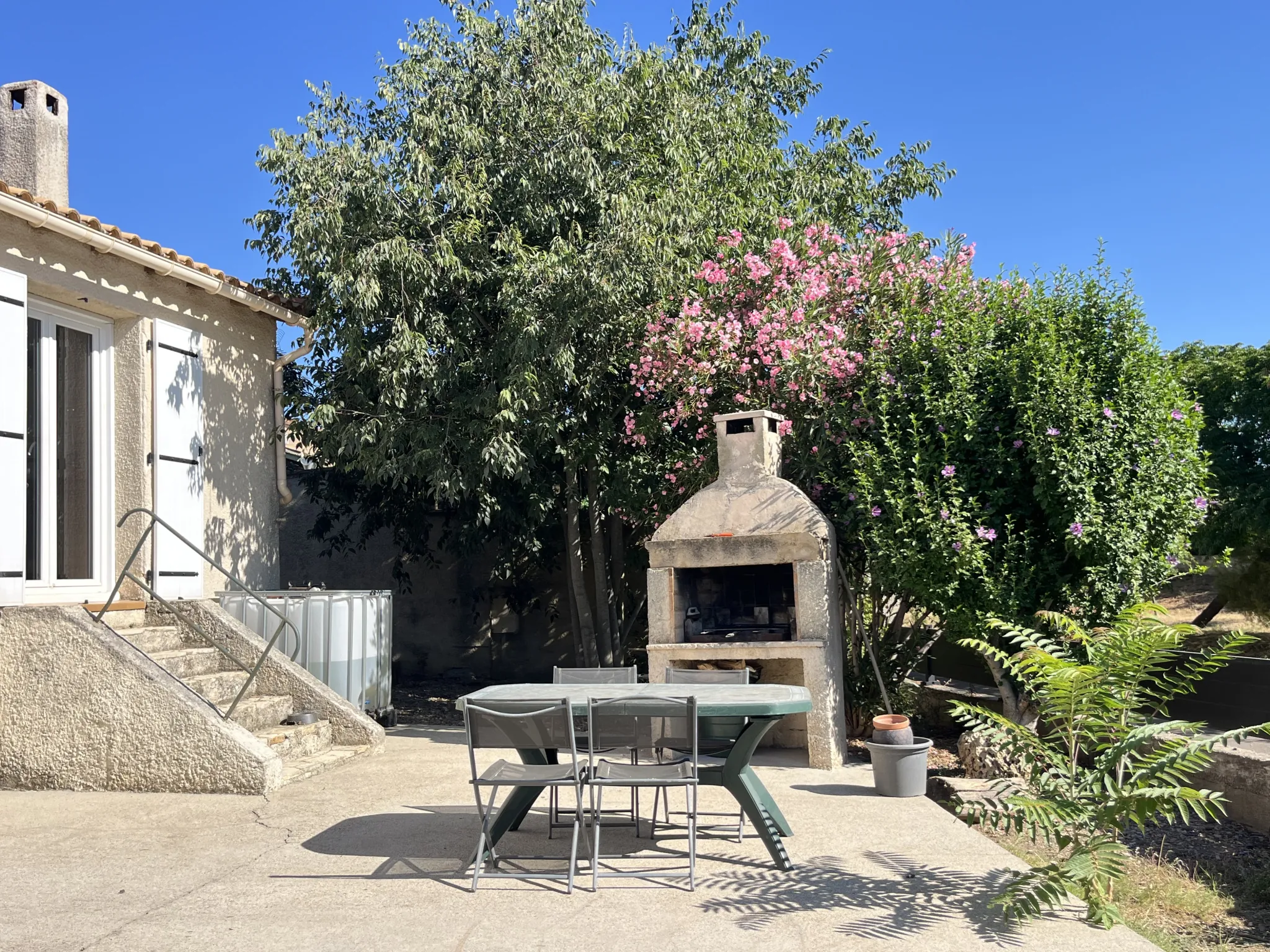 Villa de plain-pied avec jardin et garage à Saint-André-de-Sangonis 