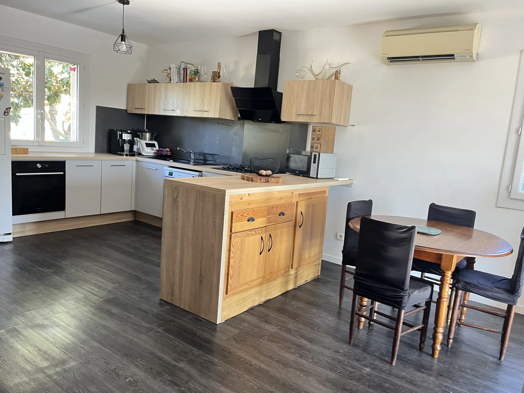 Villa de plain-pied avec jardin et garage à Saint-André-de-Sangonis 