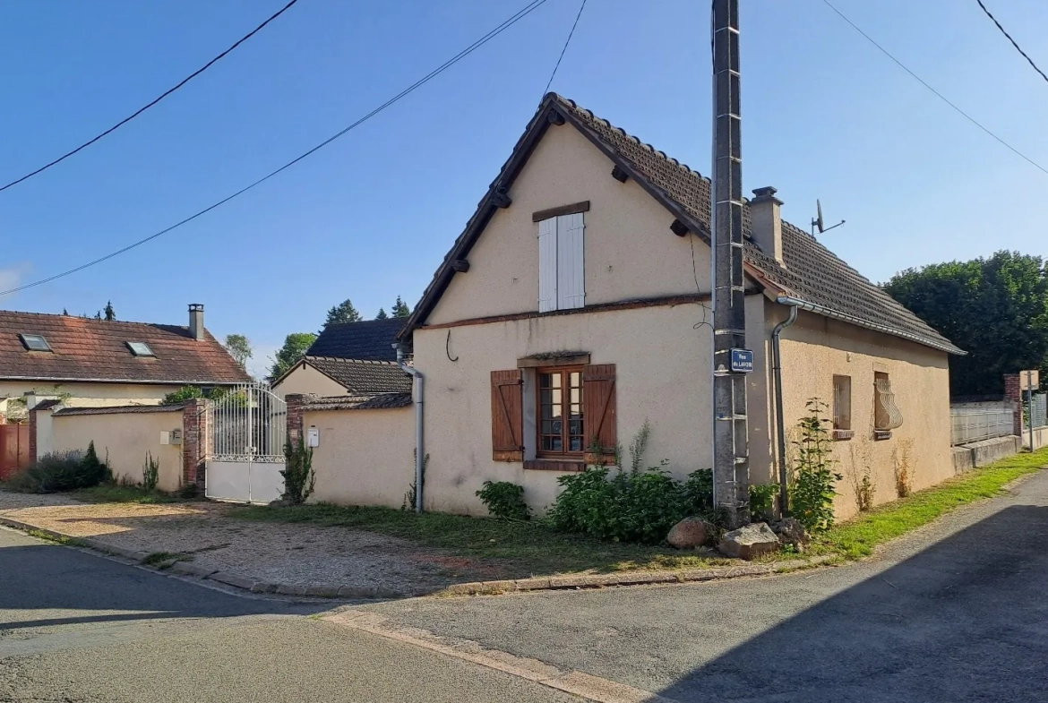 Ensemble immobilier à Saint-Piat avec deux maisons et jardin privé 