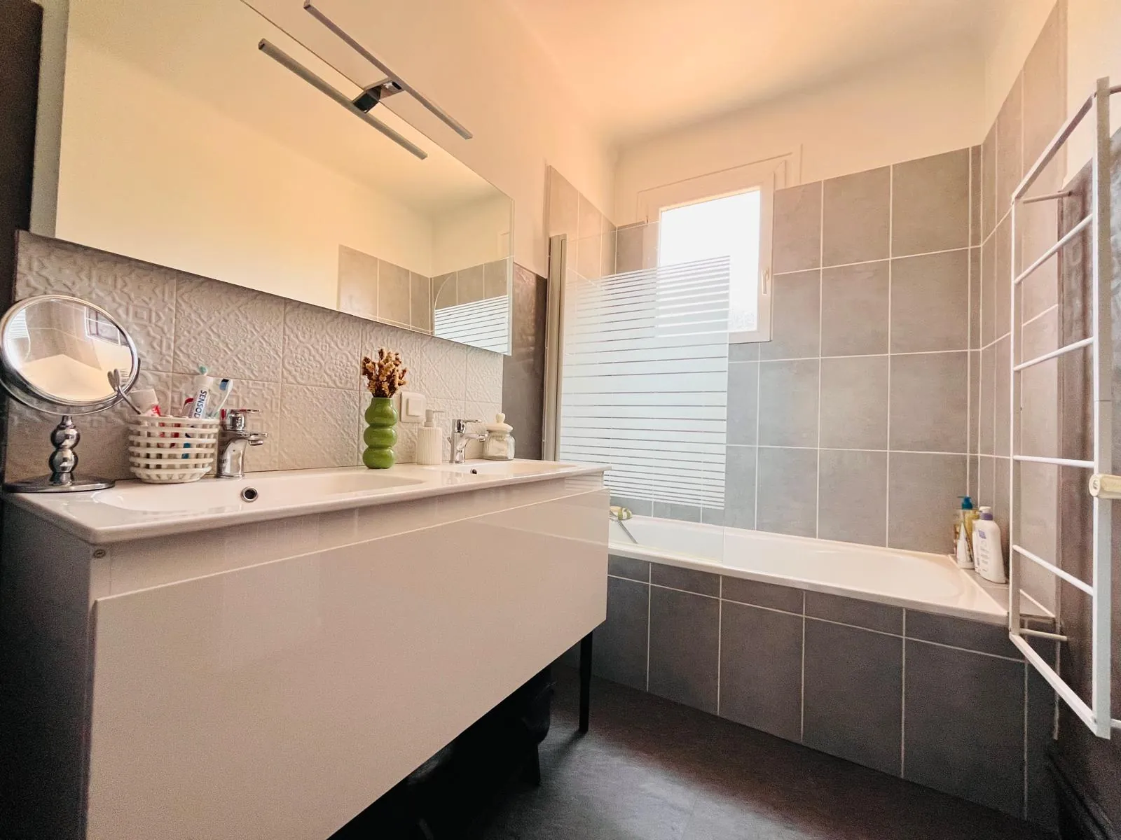 Appartement T4 rénové à Perpignan secteur Kennedy avec balcon et terrasse 