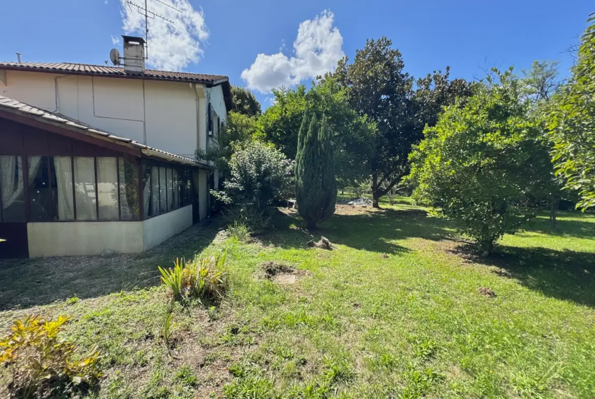 Maison 5 chambres avec vue sur la rivière à Penne d’Agenais 