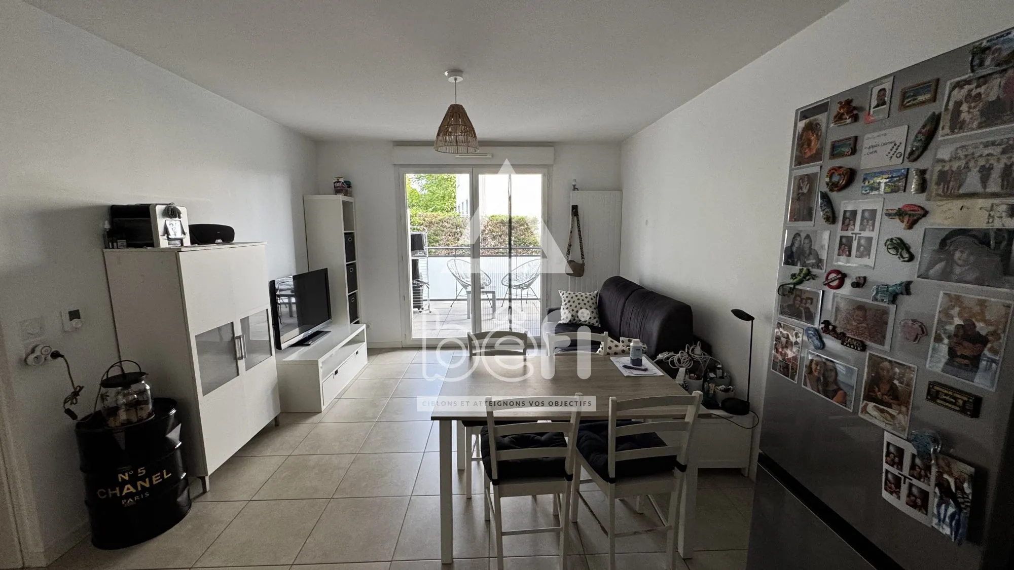 Appartement T2 à vendre à Sathonay-Camp - 41,5 m², balcon, parking, près de Lyon 