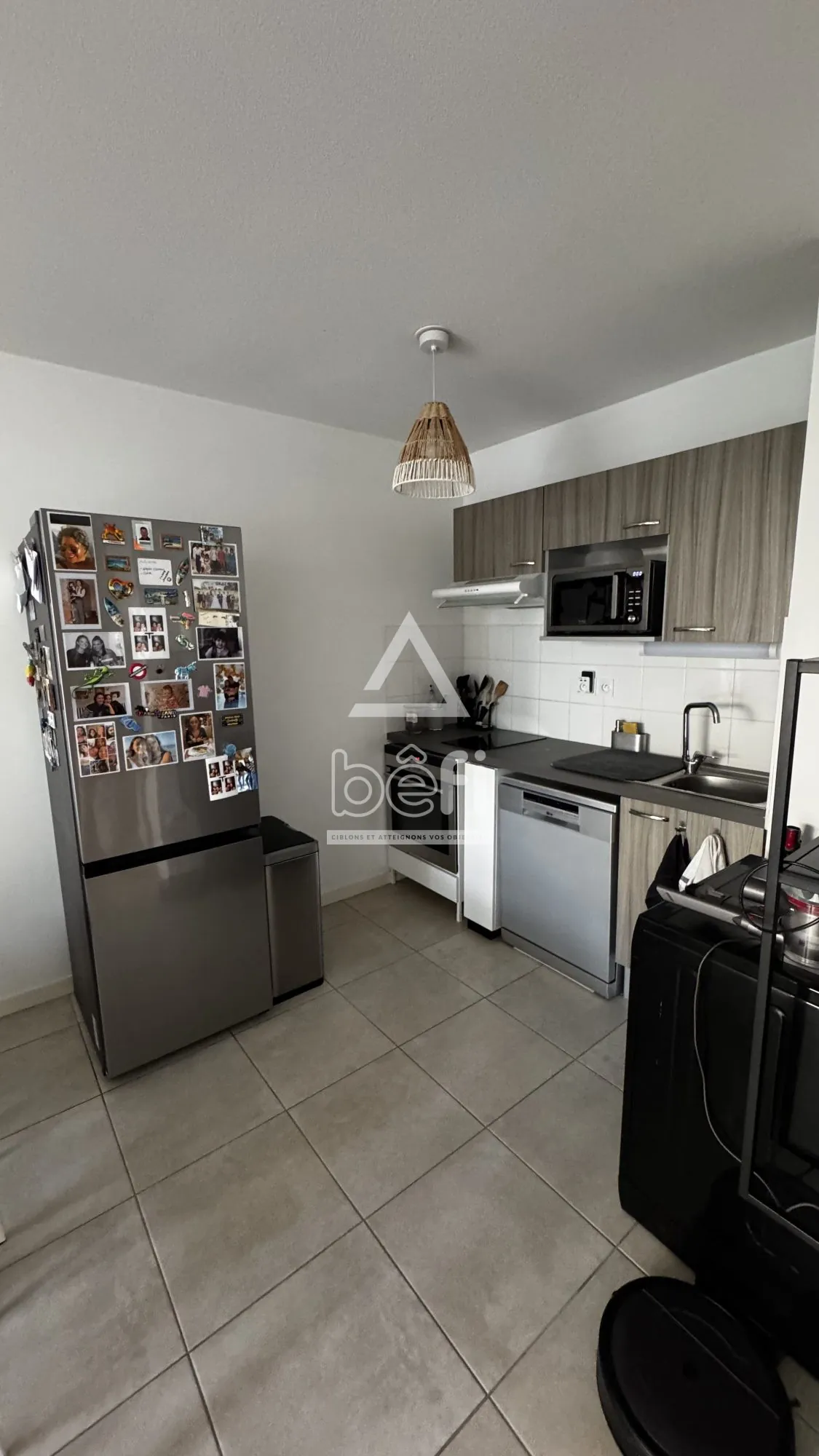 Appartement T2 à vendre à Sathonay-Camp - 41,5 m², balcon, parking, près de Lyon 