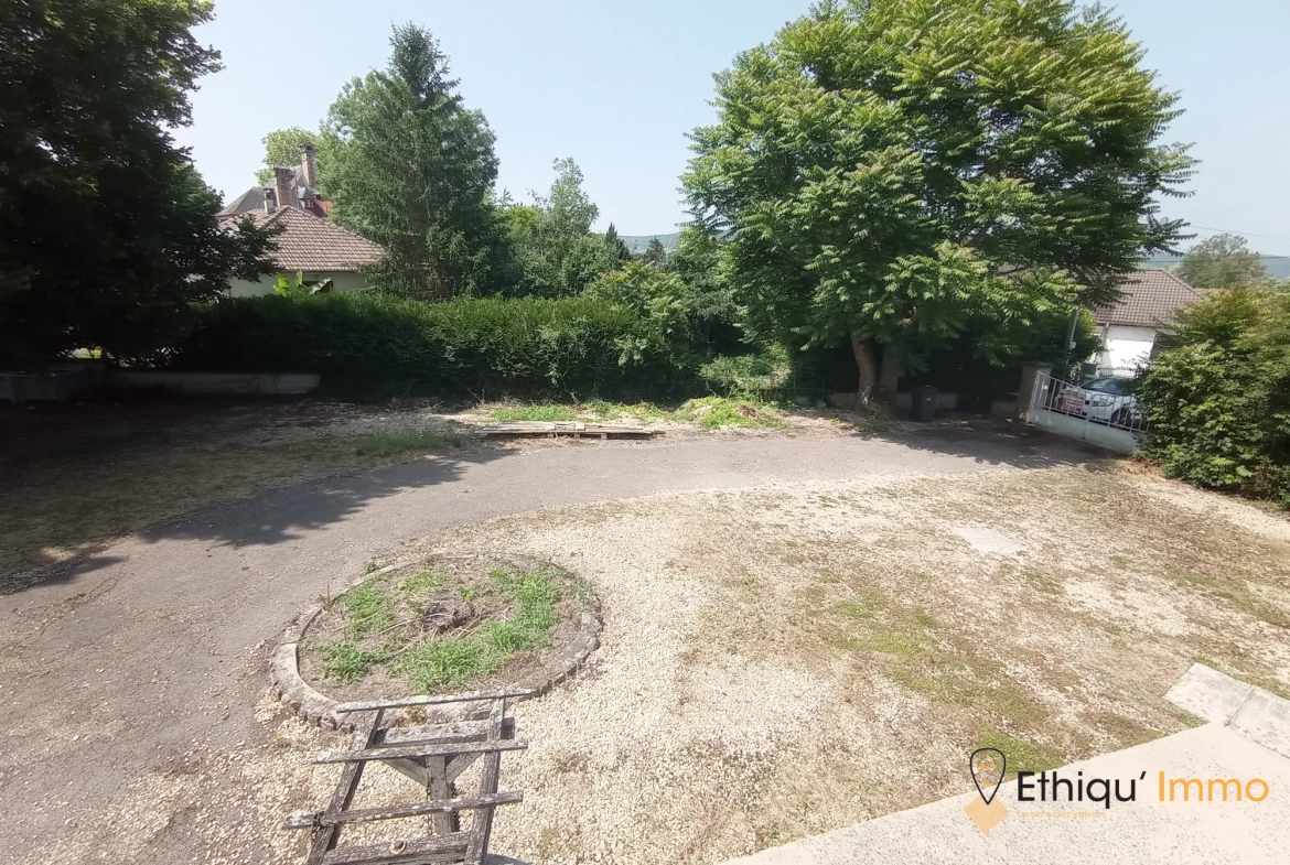 Maison individuelle de 102 m² avec grand jardin à Bar-sur-Aube 
