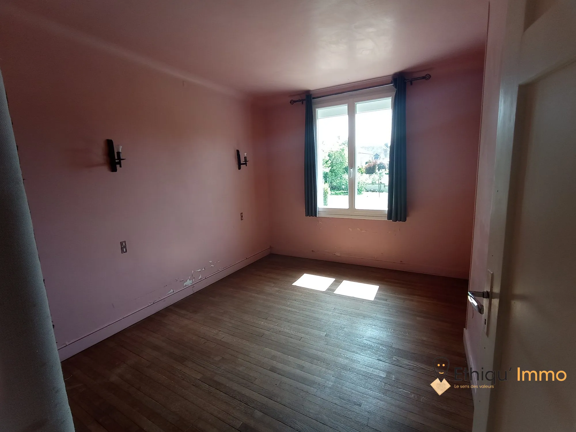 Maison individuelle de 102 m² avec grand jardin à Bar-sur-Aube 